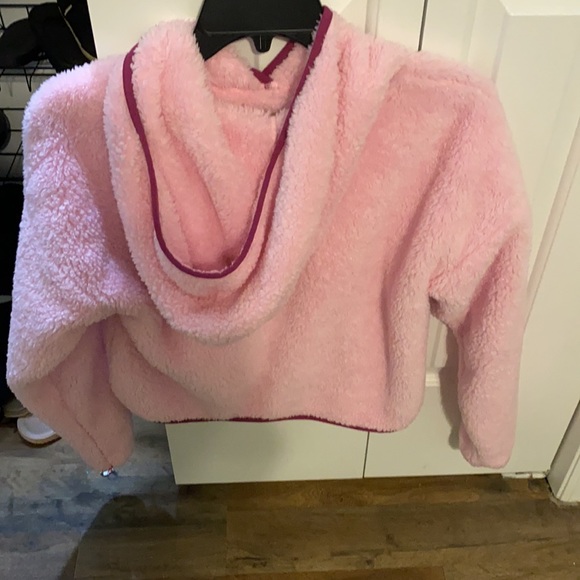 Girls extra-large pink cropped sweatshirt - Picture 2 of 3
